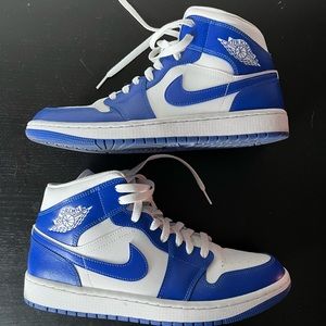 Air Jordan 1 Mid (Women’s)